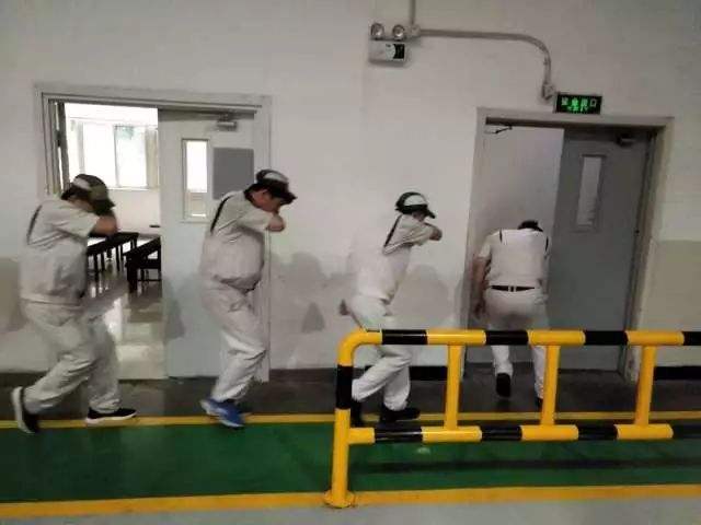 净化车间疏散通道 净化车间疏散通道